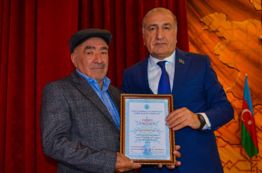 Yeni Azərbaycan Partiyasının yaranmasının 30 illiyinə həsr olunmuş konfrans keçirilib