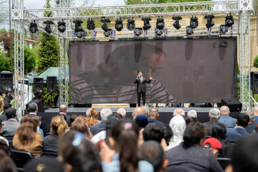 Lerikdə Ümummilli Lider Heydər Əliyevin anadan olmasının 103-cü ildönümü münasibətilə konsert proqramı təşkil olunub