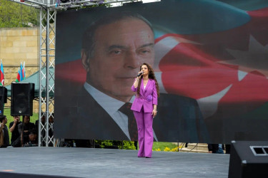 Lerikdə Ümummilli Lider Heydər Əliyevin anadan olmasının 103-cü ildönümü münasibətilə konsert proqramı təşkil olunub
