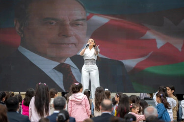 Lerikdə Ümummilli Lider Heydər Əliyevin anadan olmasının 103-cü ildönümü münasibətilə konsert proqramı təşkil olunub